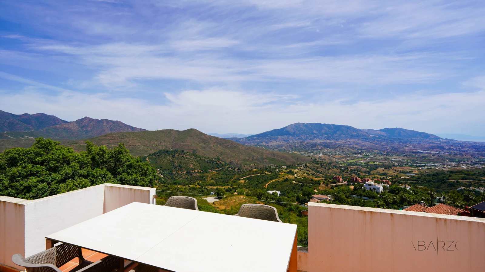 Penthouse in La Mairena with panoramic views and large private solarium — interior, Marbella East, Marbella (22 of 53)