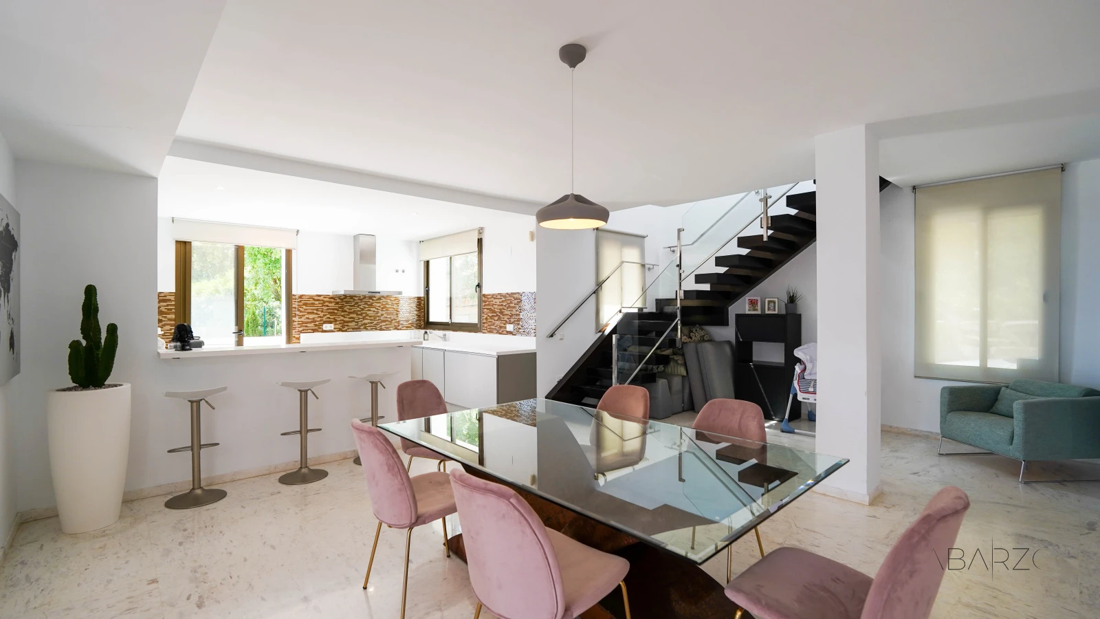 Penthouse in La Mairena with panoramic views and large private solarium — interior, Marbella East, Marbella (20 of 53)