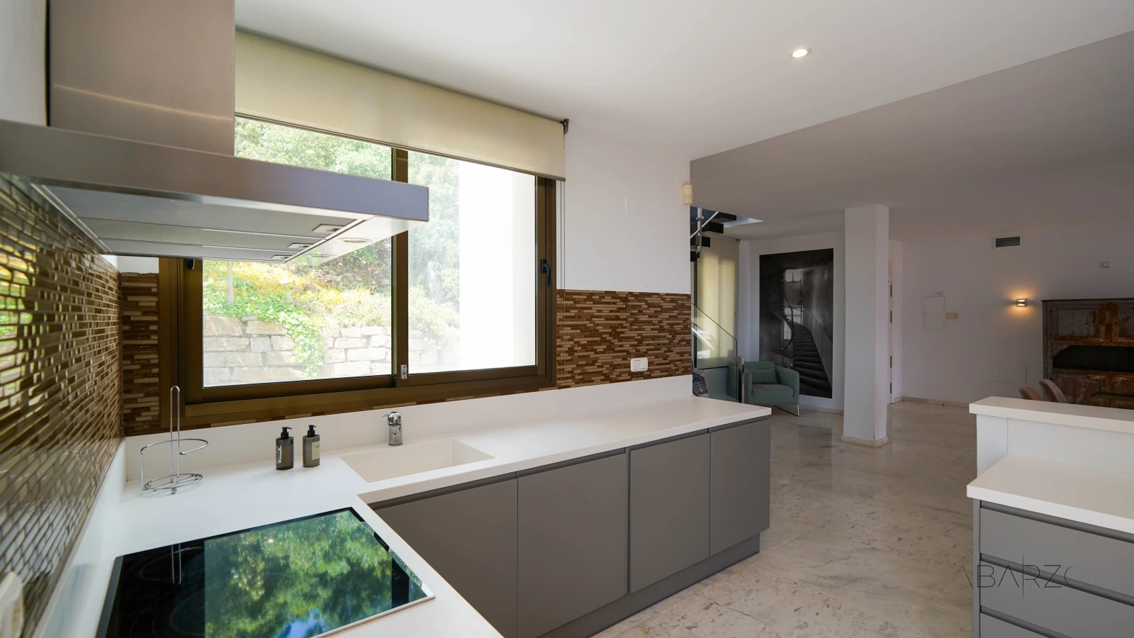 Penthouse in La Mairena with panoramic views and large private solarium — interior, Marbella East, Marbella (18 of 53)