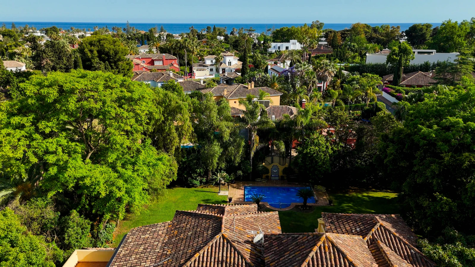 Mediterranean villa in Guadalmina with pool near the sea — interior, Guadalmina Baja, San Pedro de Alcántara (4 of 88)