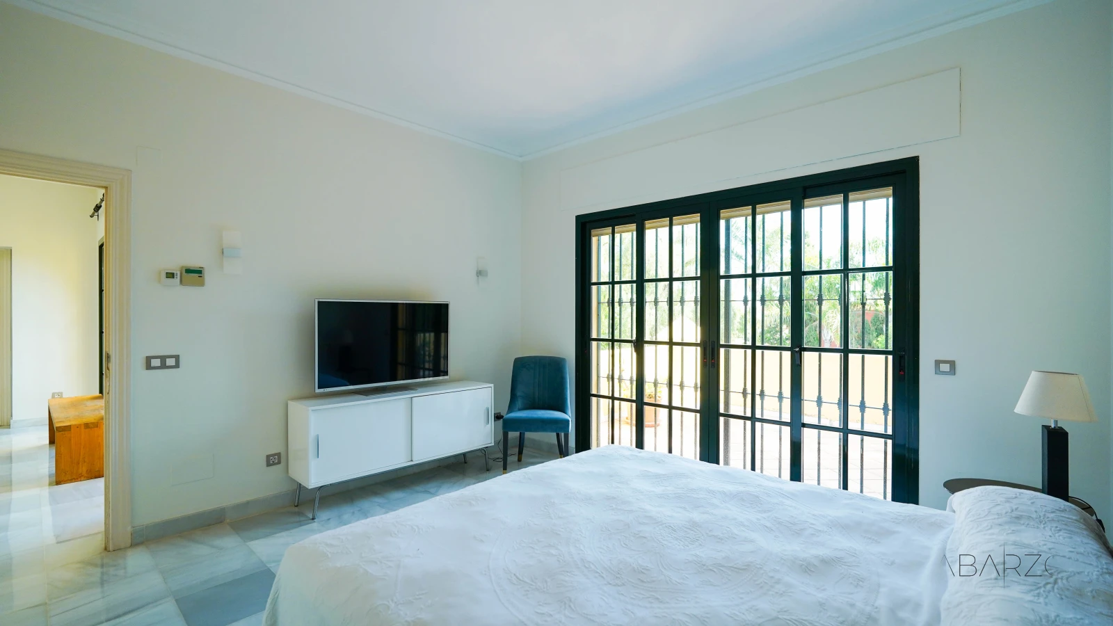 Mediterranean villa in Guadalmina with pool near the sea — interior, Guadalmina Baja, San Pedro de Alcántara (34 of 88)