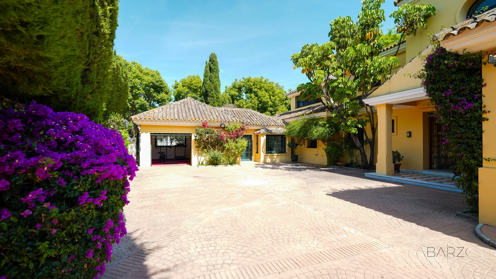 Mediterranean villa in Guadalmina with pool near the sea — interior, Guadalmina Baja, San Pedro de Alcántara (26 of 88)