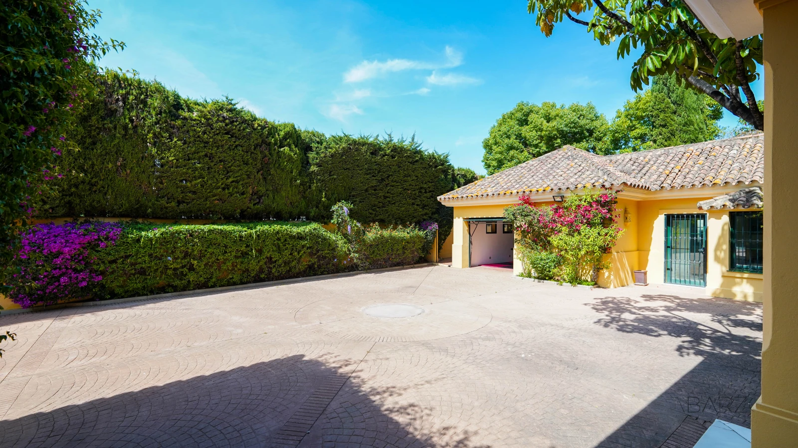 Mediterranean villa in Guadalmina with pool near the sea — interior, Guadalmina Baja, San Pedro de Alcántara (27 of 88)