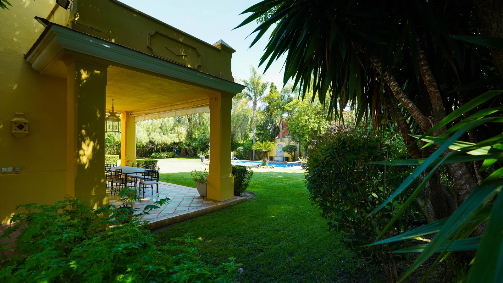 Mediterranean villa in Guadalmina with pool near the sea — interior, Guadalmina Baja, San Pedro de Alcántara (73 of 88)