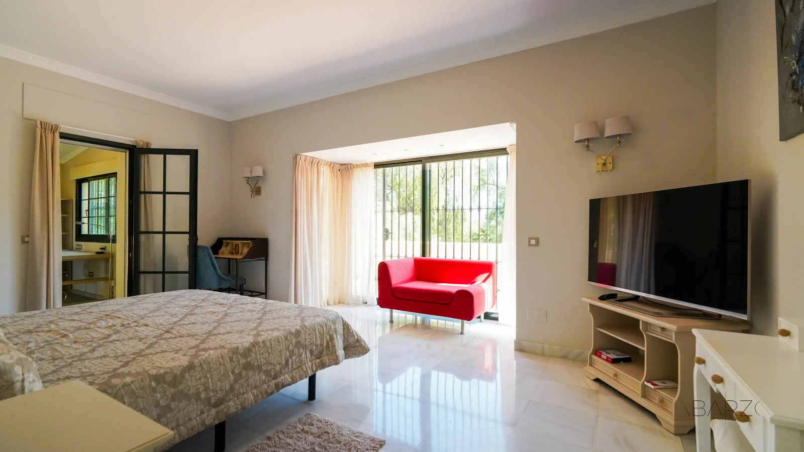 Mediterranean villa in Guadalmina with pool near the sea — interior, Guadalmina Baja, San Pedro de Alcántara (62 of 88)