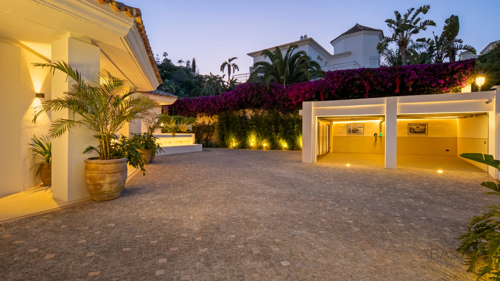 Villa de lujo en Benahavis con piscina cubierta y vistas al mar — interior, La Quinta, Benahavís (108 of 122)