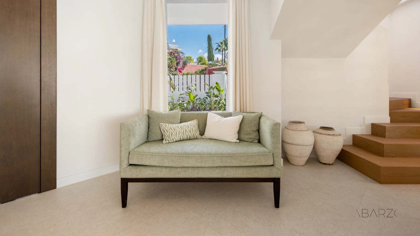 Villa de lujo en Benahavis con piscina cubierta y vistas al mar — interior, La Quinta, Benahavís (46 of 122)