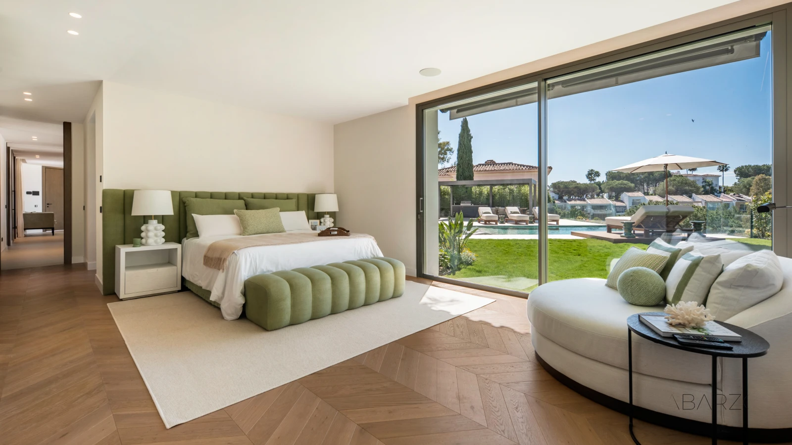 Villa de lujo en Benahavis con piscina cubierta y vistas al mar — interior, La Quinta, Benahavís (40 of 122)