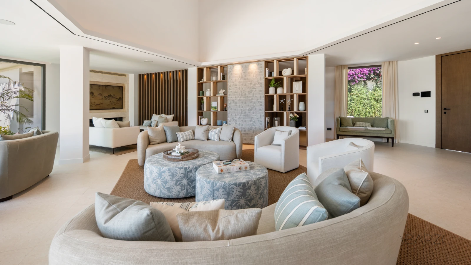 Villa de lujo en Benahavis con piscina cubierta y vistas al mar — interior, La Quinta, Benahavís (20 of 122)