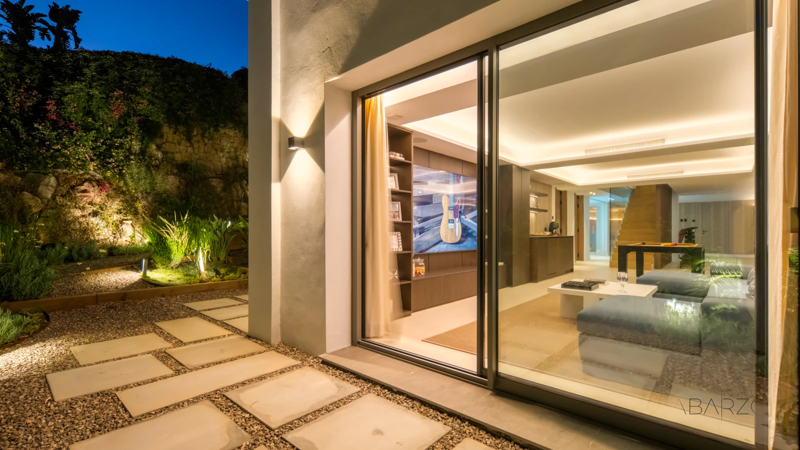Villa de lujo en Benahavis con piscina cubierta y vistas al mar — interior, La Quinta, Benahavís (113 of 122)