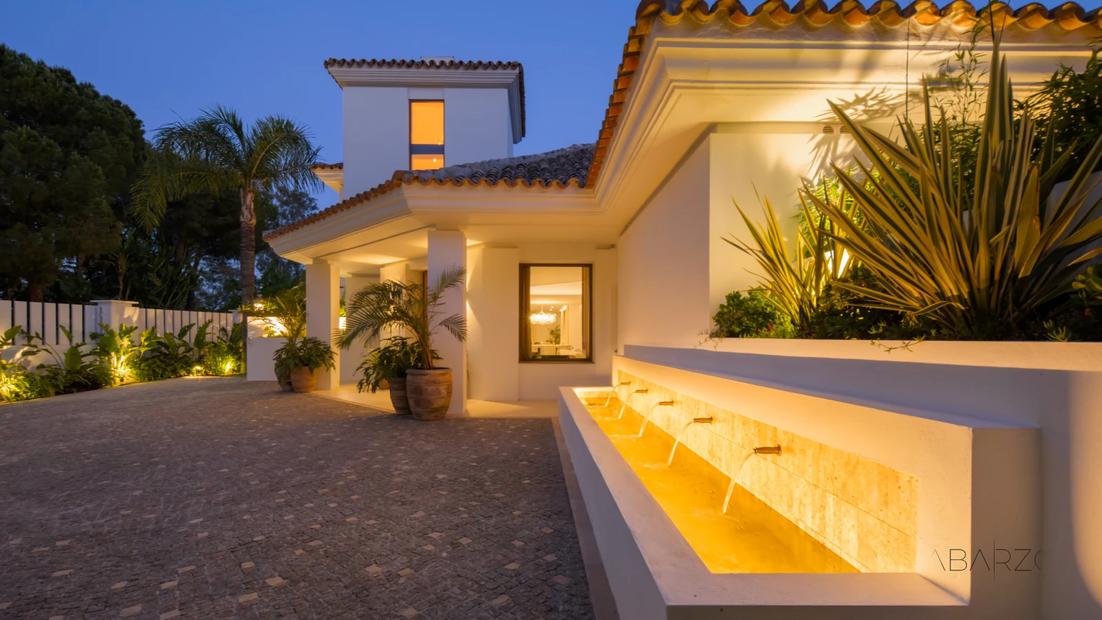 Villa de lujo en Benahavis con piscina cubierta y vistas al mar — interior, La Quinta, Benahavís (111 of 122)