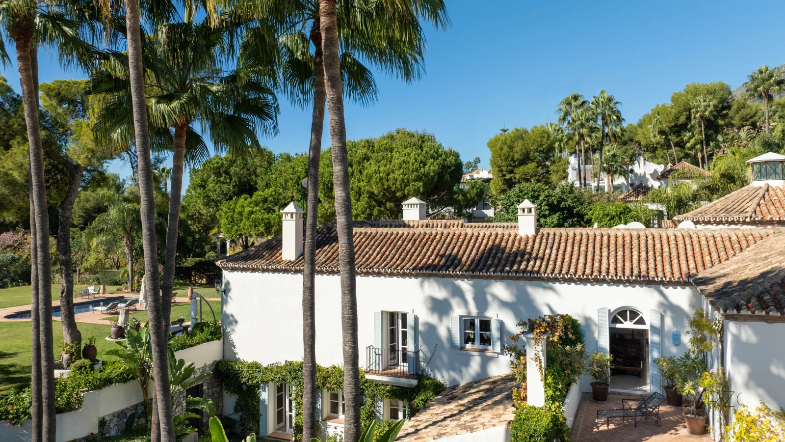 Villa in Altos Reales Marbella with Private Pool and Massive Garden — interior, Golden Mile, Marbella (4 of 24)