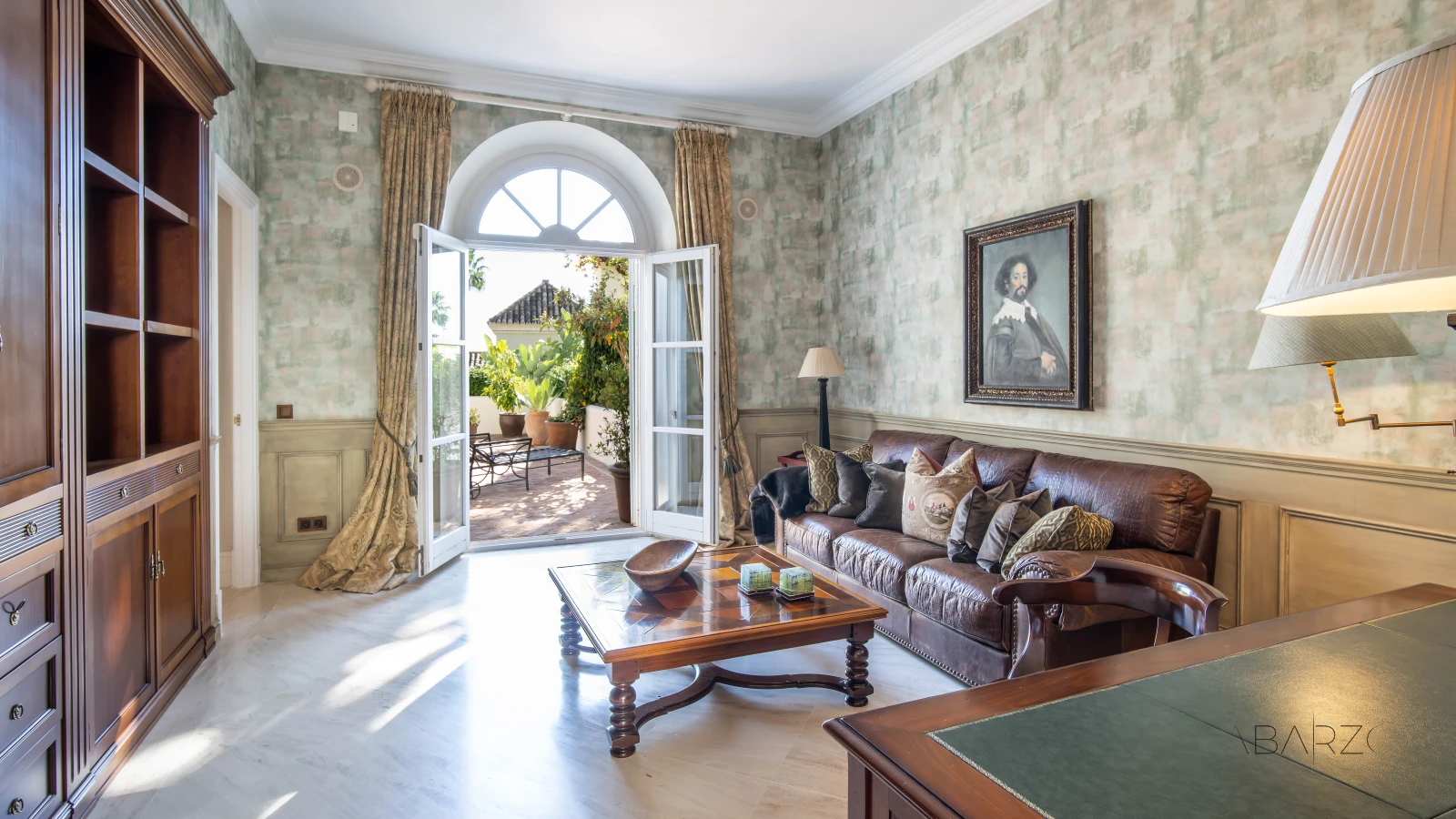 Villa in Altos Reales Marbella with Private Pool and Massive Garden — interior, Golden Mile, Marbella (14 of 24)