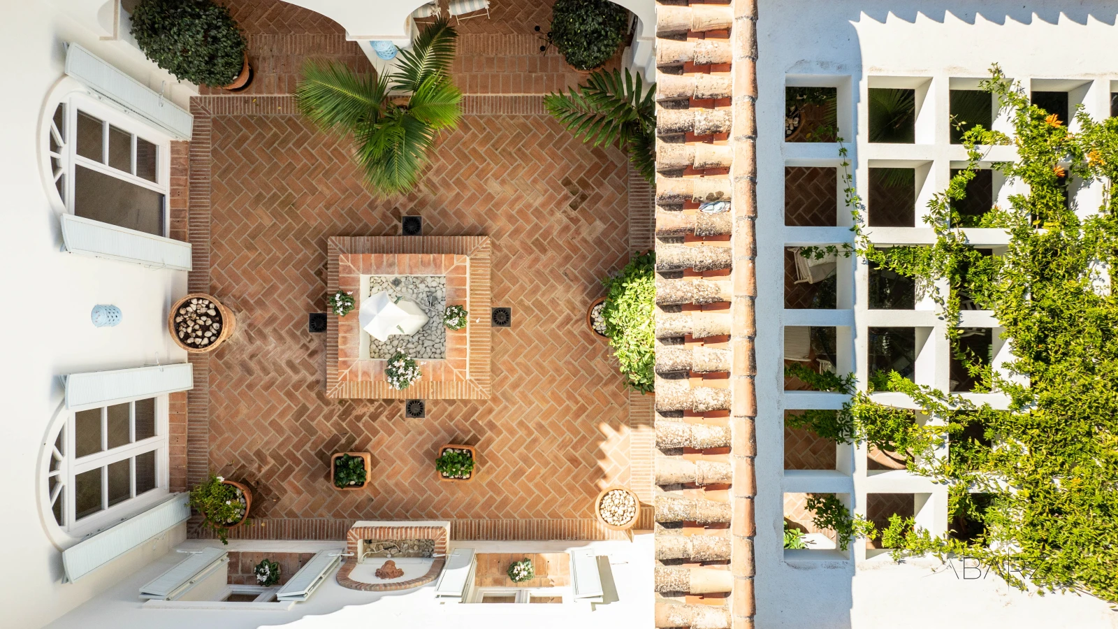 Villa in Altos Reales Marbella with Private Pool and Massive Garden — interior, Golden Mile, Marbella (2 of 24)