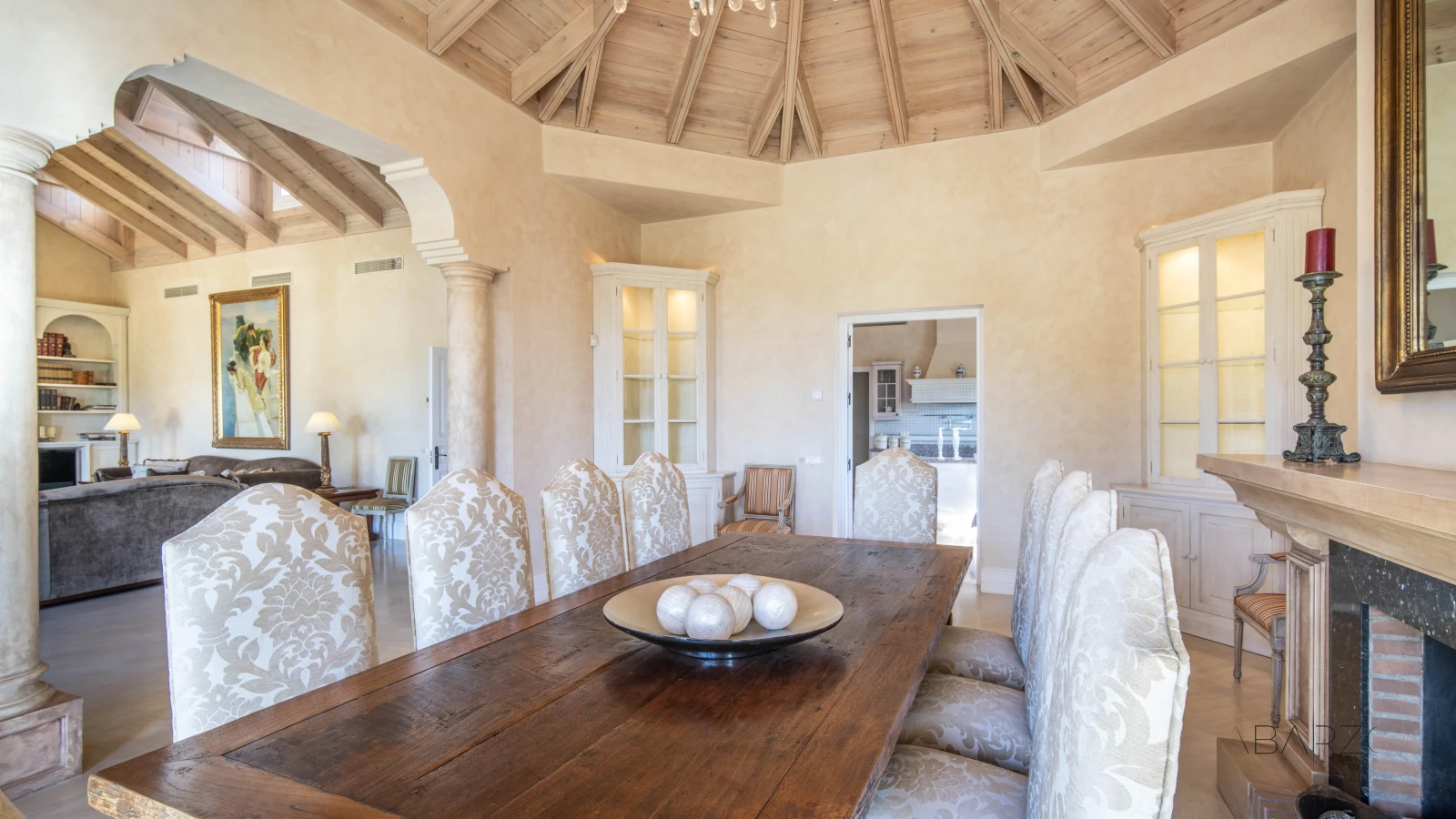 Villa in Altos Reales Marbella with Private Pool and Massive Garden — interior, Golden Mile, Marbella (9 of 24)