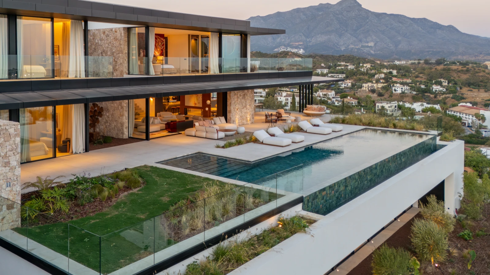 Villa with Panoramic Seaviews and Private Pool in La Quinta — interior, La Quinta, Benahavís (52 of 56)