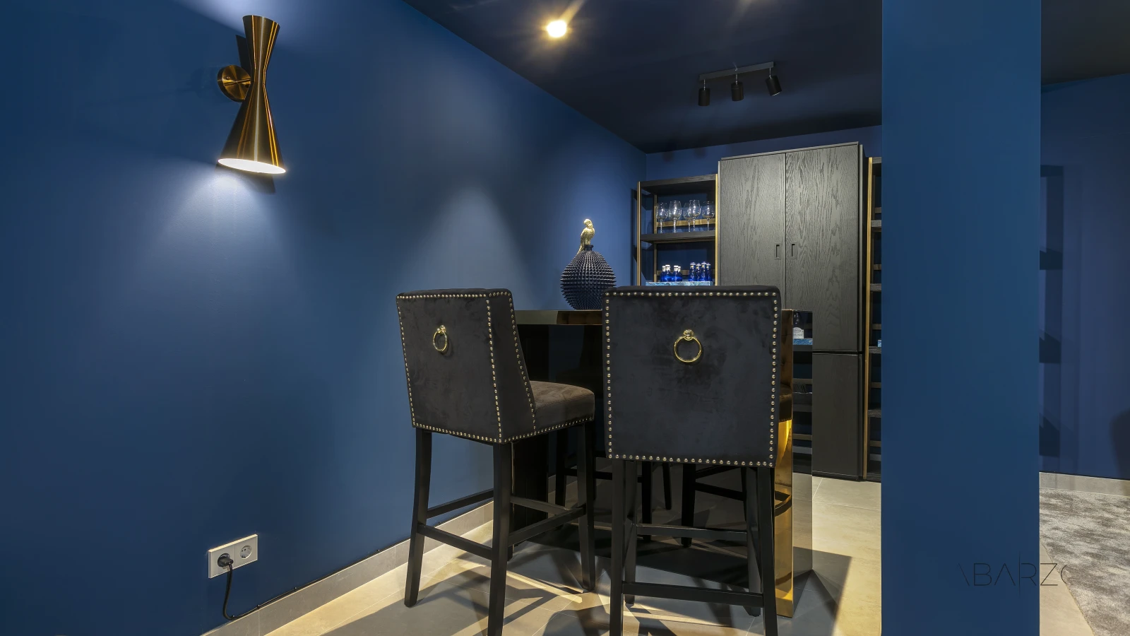 Contemporary villa with private pool and garden in El Paraíso — interior, New Golden Mile, Estepona (28 of 29)
