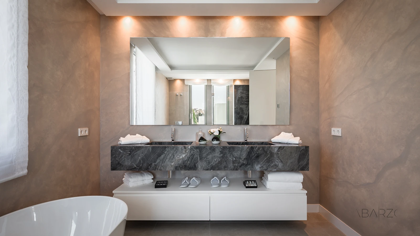 Contemporary villa with private pool and garden in El Paraíso — interior, New Golden Mile, Estepona (21 of 29)