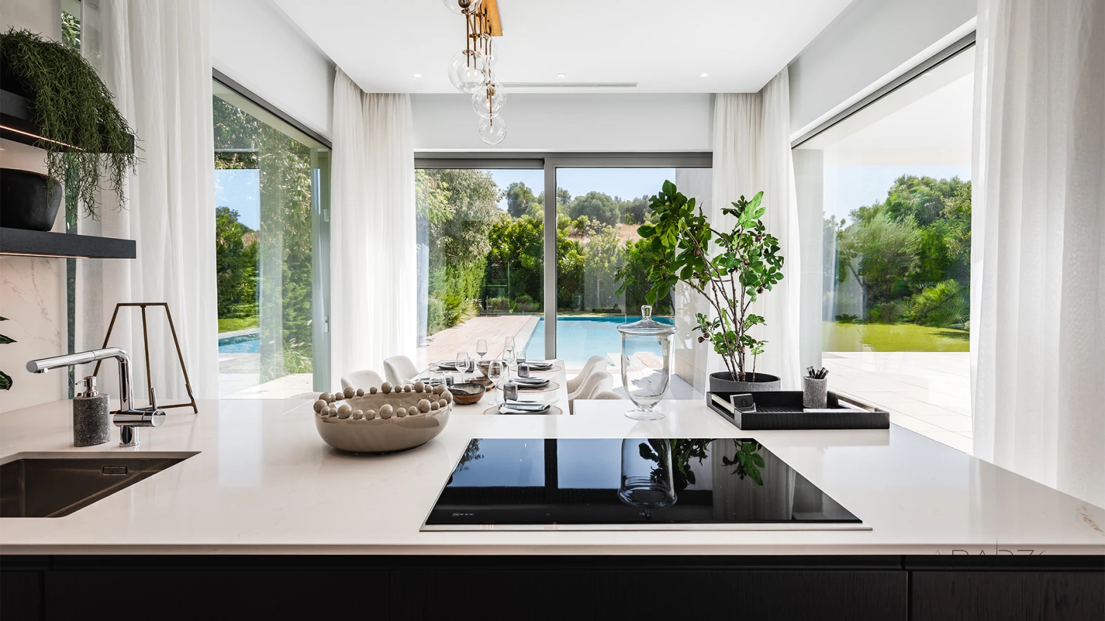 Contemporary villa with private pool and garden in El Paraíso — interior, New Golden Mile, Estepona (9 of 29)