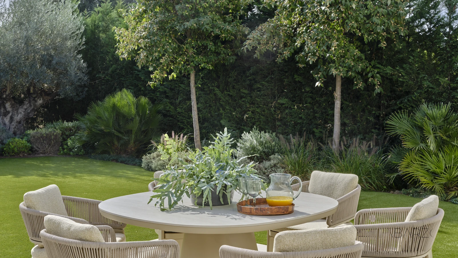 Contemporary villa with private pool and garden in El Paraíso — interior, New Golden Mile, Estepona (12 of 29)