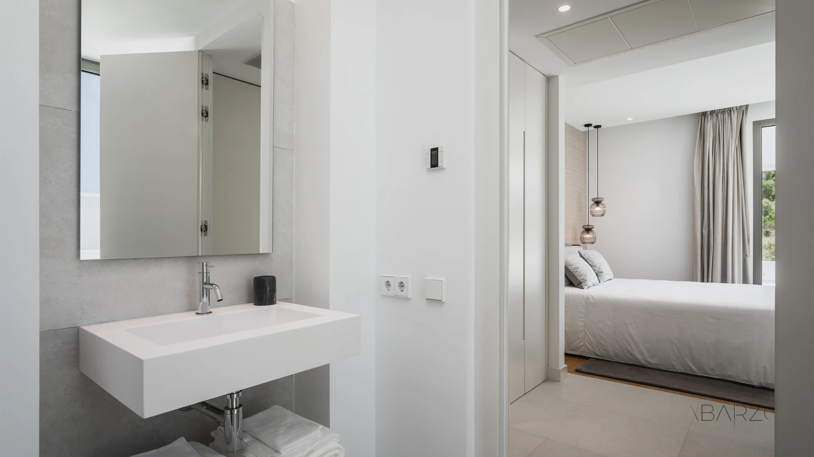 Furnished Contemporary Villa in El Paraíso, Marbella New Golden Mile — interior, New Golden Mile, Estepona (8 of 16)