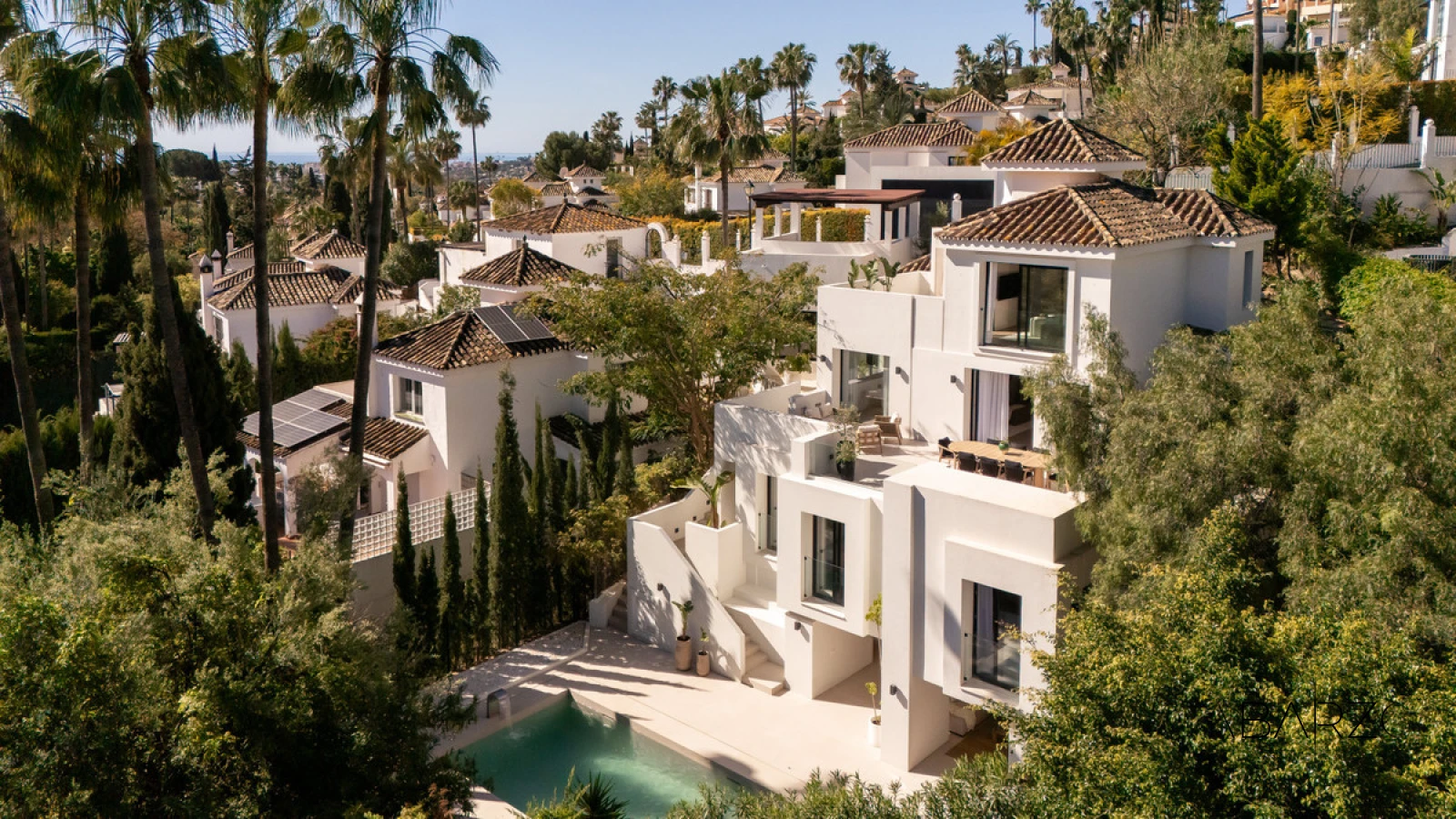 Contemporary Villa with Pool in Los Naranjos Hill Club, Marbella — interior, Nueva Andalucía, Marbella (32 of 35)