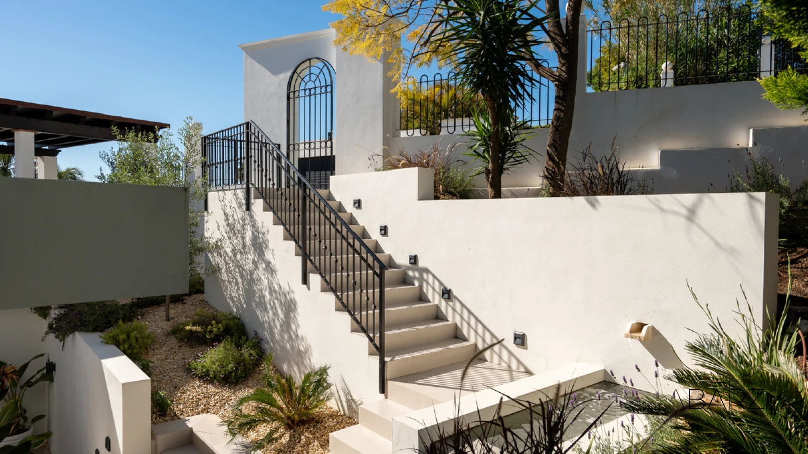 Contemporary Villa with Pool in Los Naranjos Hill Club, Marbella — interior, Nueva Andalucía, Marbella (25 of 35)