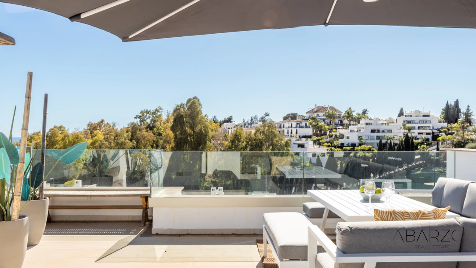 Townhouse with Stunning Views and Large Terraces in Marbella — interior, Golden Mile, Marbella (19 of 37)