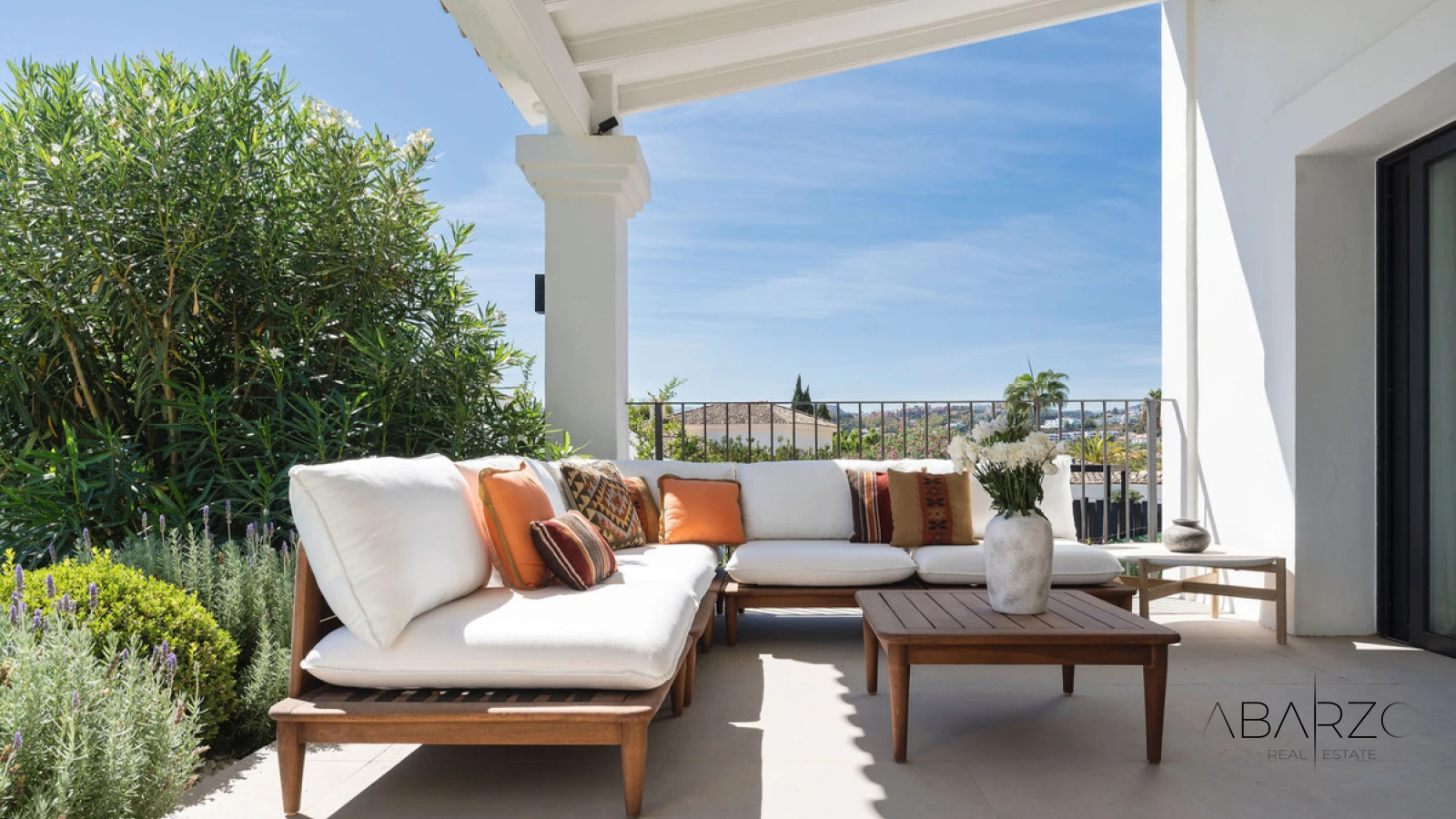 Luxury Villa with Sea Views in Nueva Andalucía, Marbella — interior, Nueva Andalucía, Marbella (19 of 33)