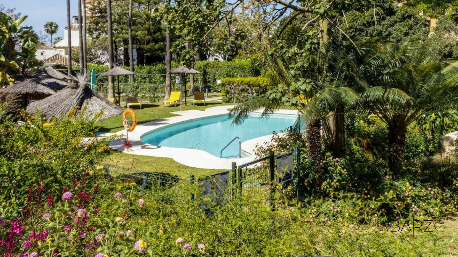 Garden Apartment in Bahía de Marbella Renovated and Prime Location — interior, Marbella East, Marbella (27 of 28)