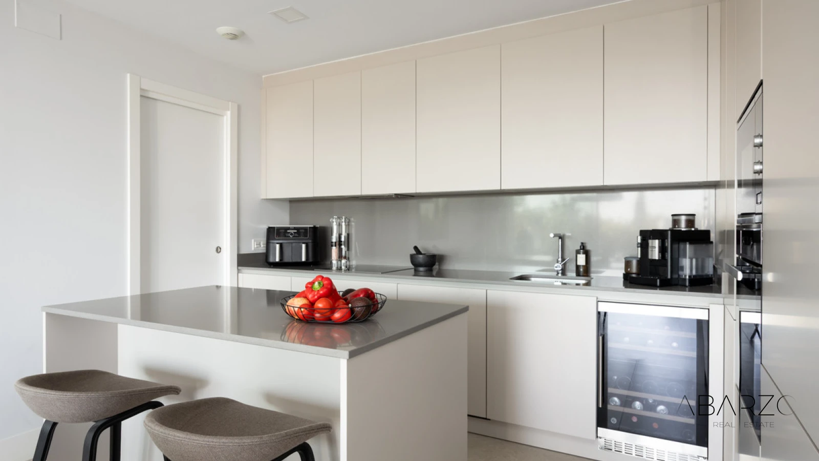 Apartment with Large Terrace in Golf Valley, Marbella — interior, La Quinta, Benahavís (3 of 27)