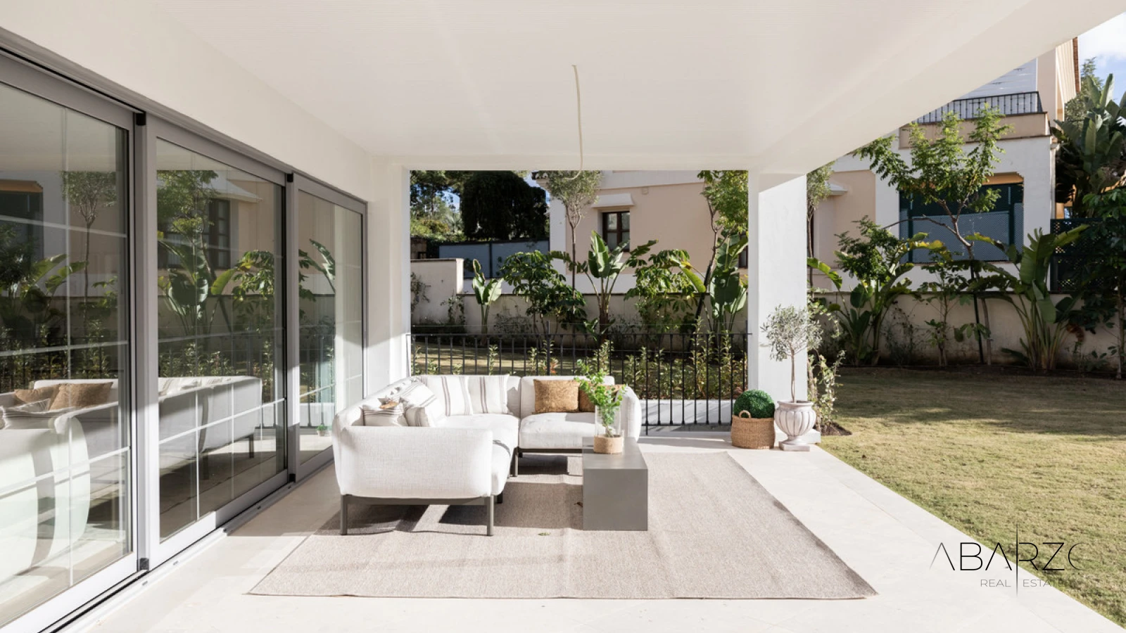 Contemporary Villa with Pool and Mountain Views in Los Arqueros, Benahavís — interior, Los Arqueros, Benahavís (33 of 37)