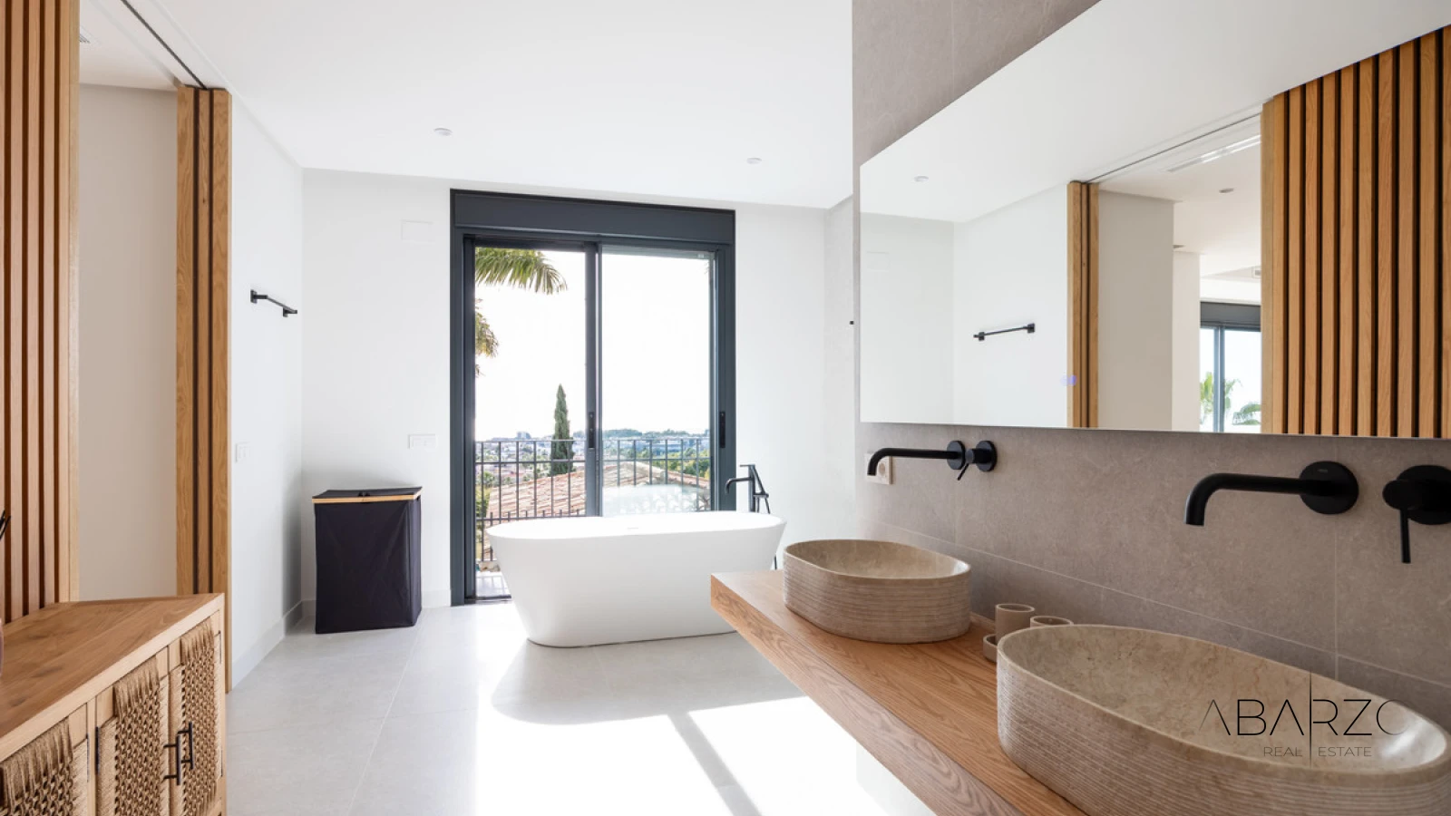 Luxury Villa with Panoramic Sea Views in Los Flamingos, Benahavís — interior, Los Flamingos, Benahavís (14 of 45)