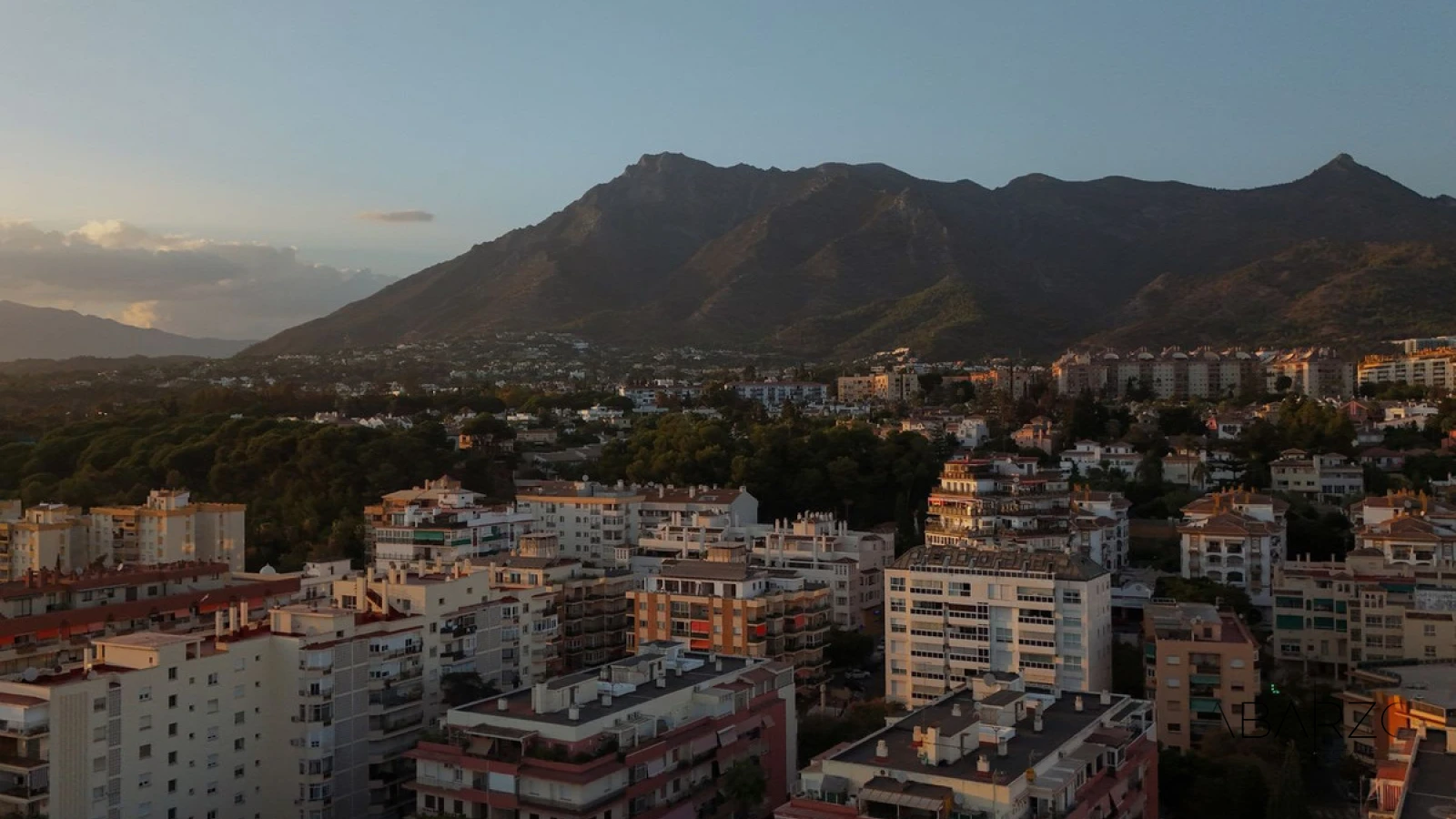 Penthouse in Marbella Center with Private Rooftop Pool and Panoramic Views — interior, Marbella Centro, Marbella (24 of 27)
