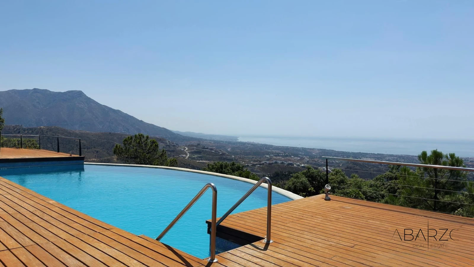 Luxury Villa with Private Pool and Spacious Gardens in La Zagaleta, Benahavis — interior, La Zagaleta, Benahavís (3 of 49)