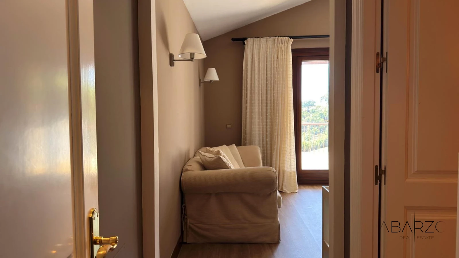 Luxury Villa with Private Pool and Spacious Gardens in La Zagaleta, Benahavis — interior, La Zagaleta, Benahavís (36 of 49)