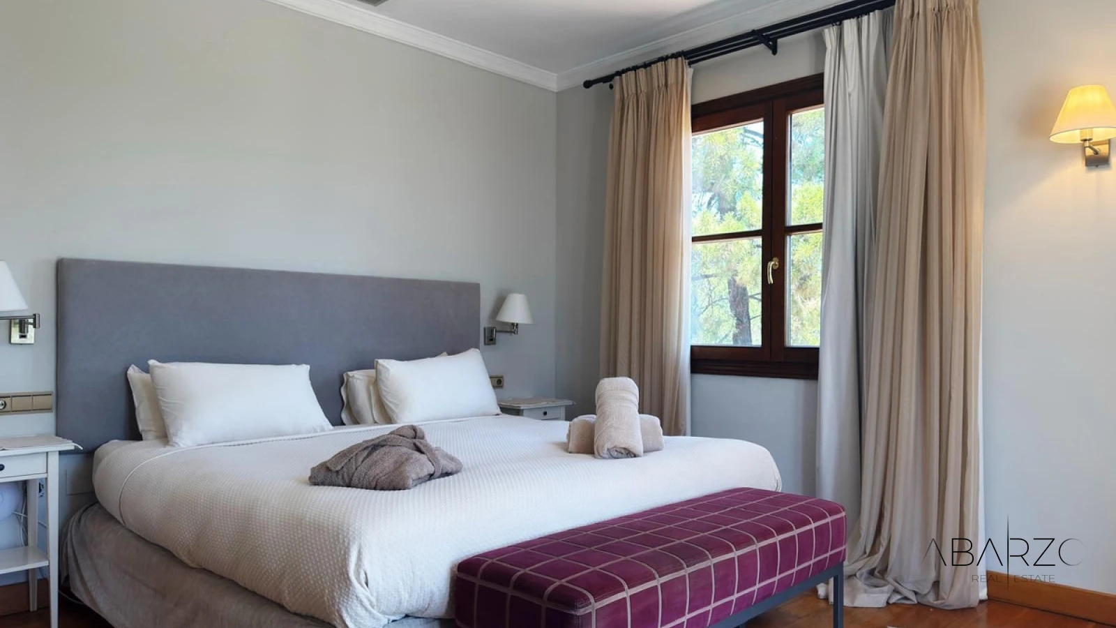 Luxury Villa with Private Pool and Spacious Gardens in La Zagaleta, Benahavis — interior, La Zagaleta, Benahavís (12 of 49)