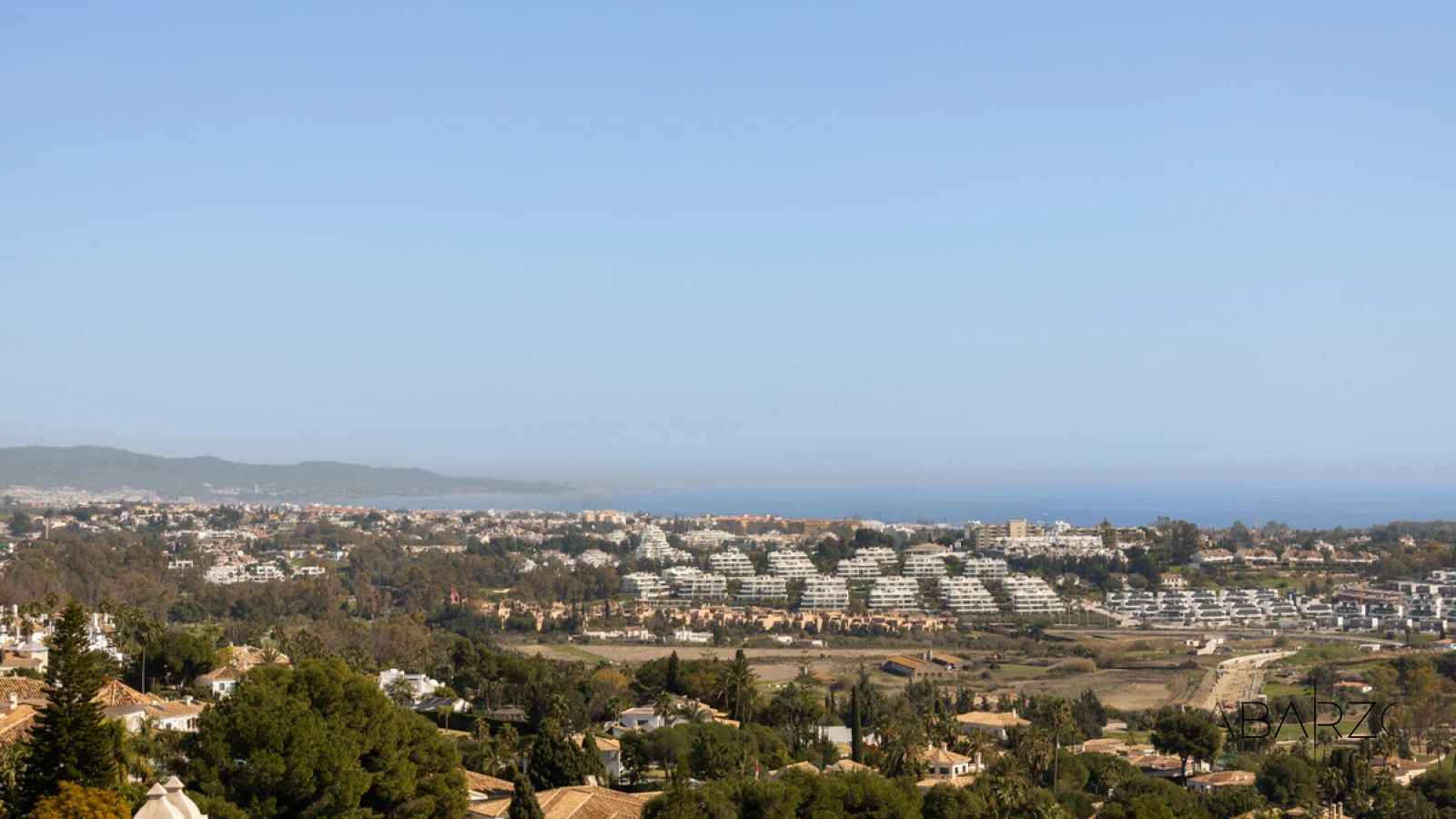 Penthouse with Jacuzzi and Sea Views in El Paraiso Pueblo, Estepona — interior, New Golden Mile, Estepona (24 of 25)