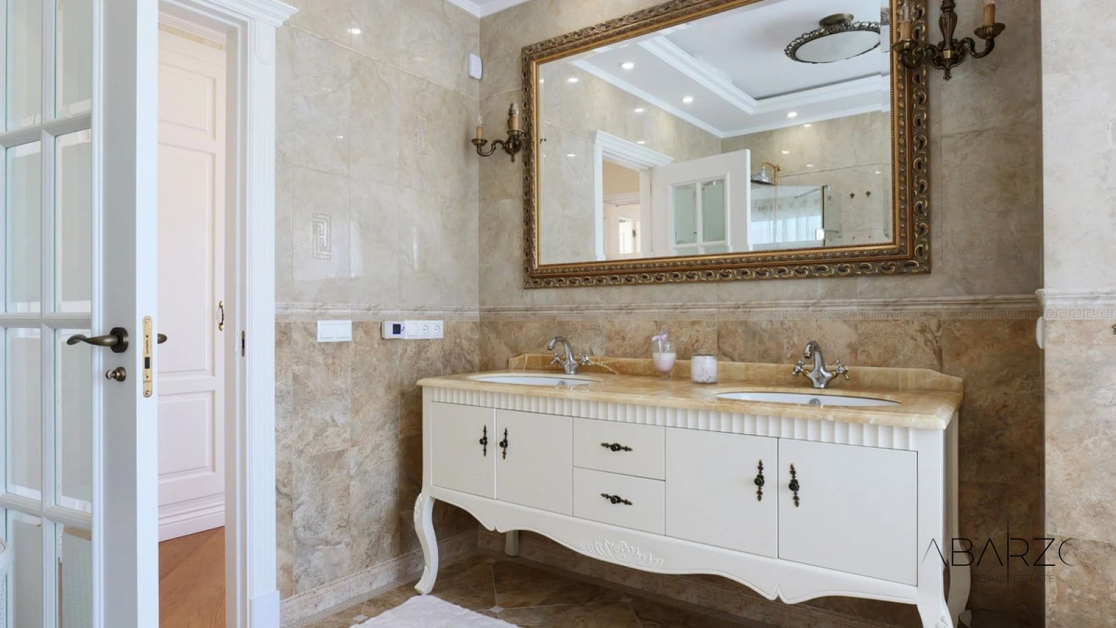 Luxury Villa in El Rosario Marbella with Sea Views and Private Pool — interior, Marbella East, Marbella (31 of 49)