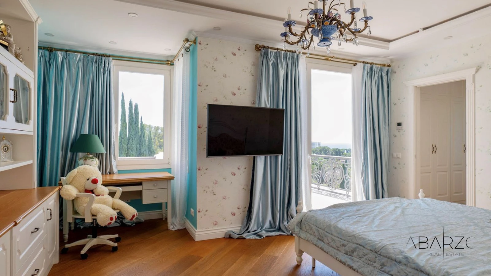 Luxury Villa in El Rosario Marbella with Sea Views and Private Pool — interior, Marbella East, Marbella (24 of 49)