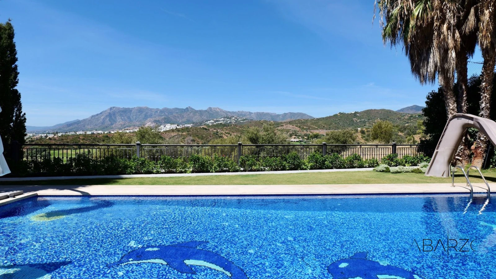 Luxury Villa in El Rosario Marbella with Sea Views and Private Pool — interior, Marbella East, Marbella (5 of 49)