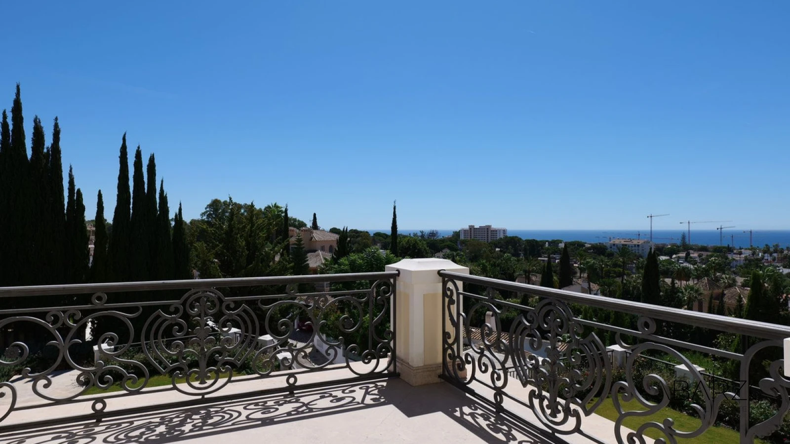 Luxury Villa in El Rosario Marbella with Sea Views and Private Pool — interior, Marbella East, Marbella (26 of 49)