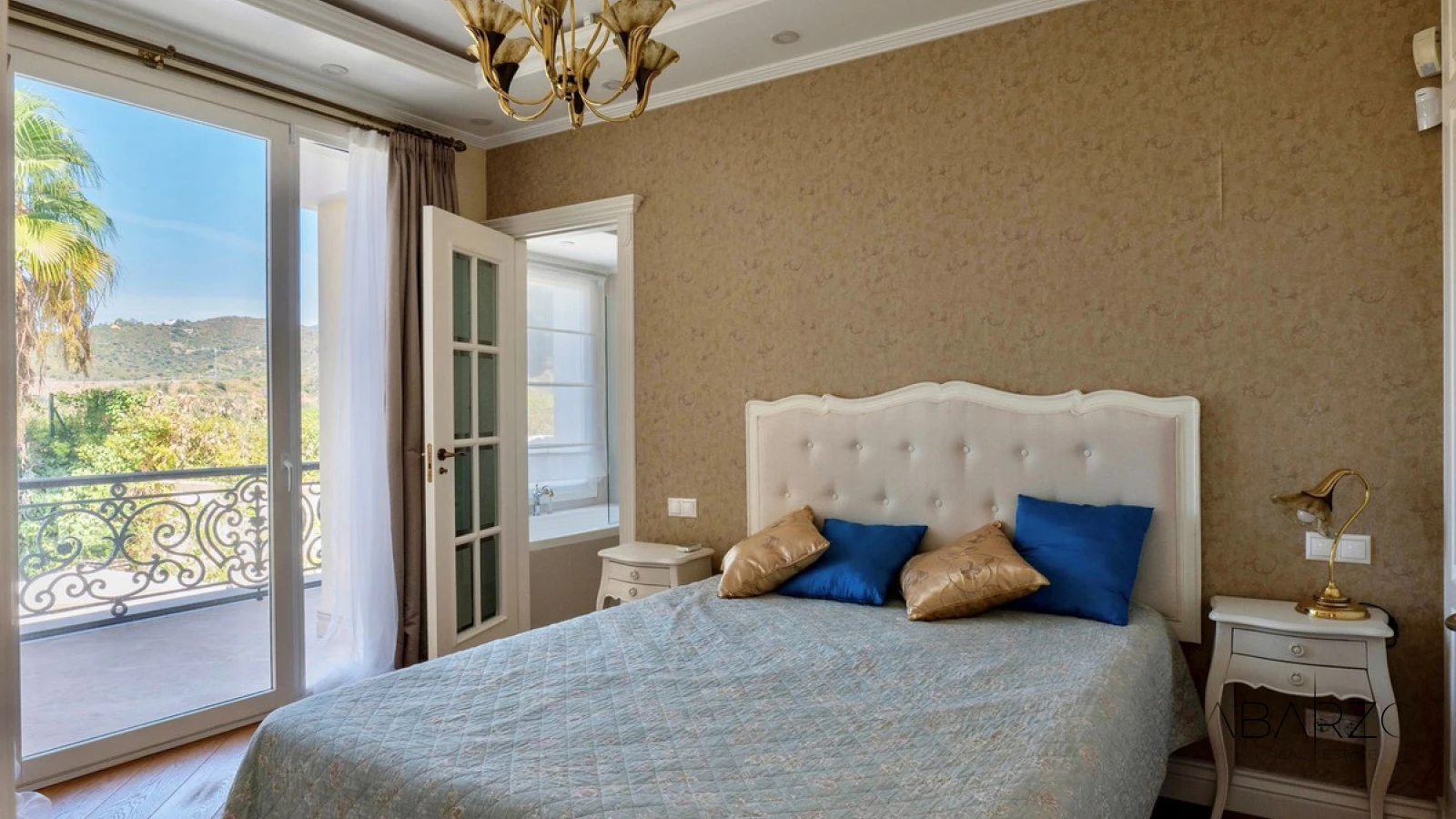 Luxury Villa in El Rosario Marbella with Sea Views and Private Pool — interior, Marbella East, Marbella (40 of 49)