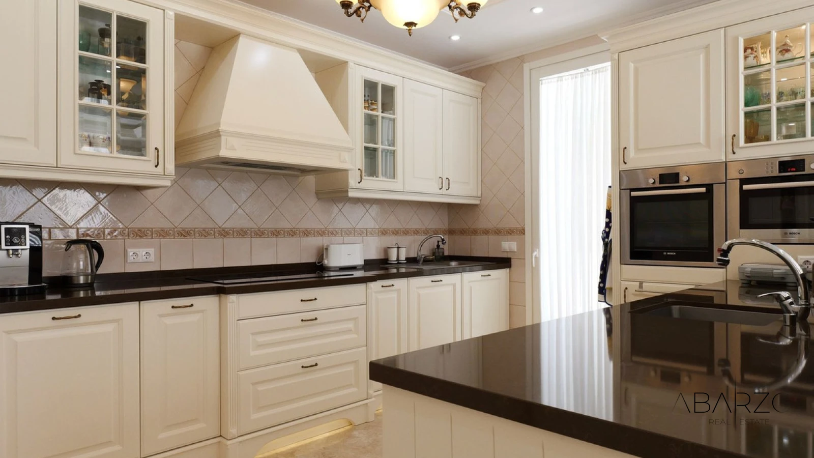 Luxury Villa in El Rosario Marbella with Sea Views and Private Pool — interior, Marbella East, Marbella (13 of 49)