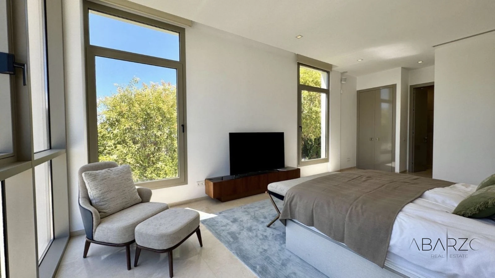 Frontline Golf Villa in Los Flamingos with Sea Views and Private Pool — interior, Los Flamingos, Benahavís (16 of 17)