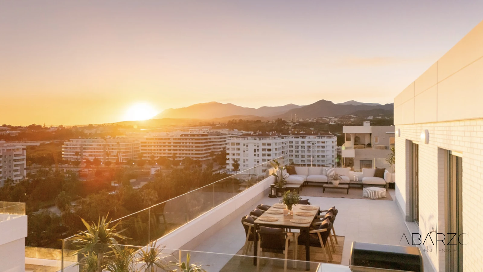 Penthouse with Sea Views and Large Terrace in La Campana, Nueva Andalucía — interior, Nueva Andalucía, Marbella (29 of 35)