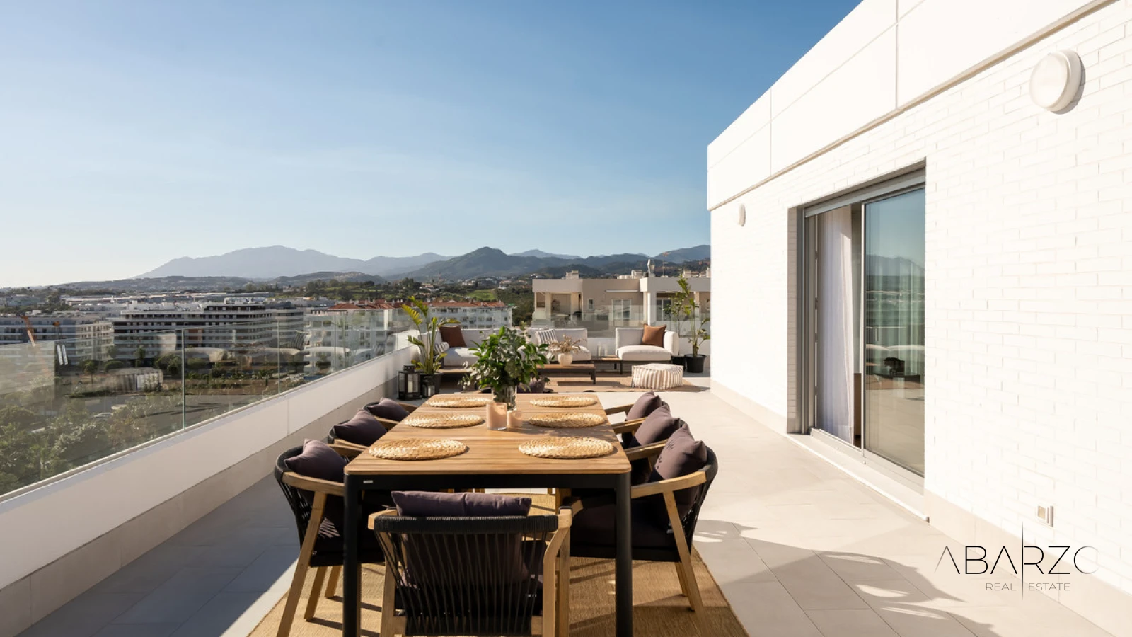 Penthouse with Sea Views and Large Terrace in La Campana, Nueva Andalucía — interior, Nueva Andalucía, Marbella (25 of 35)