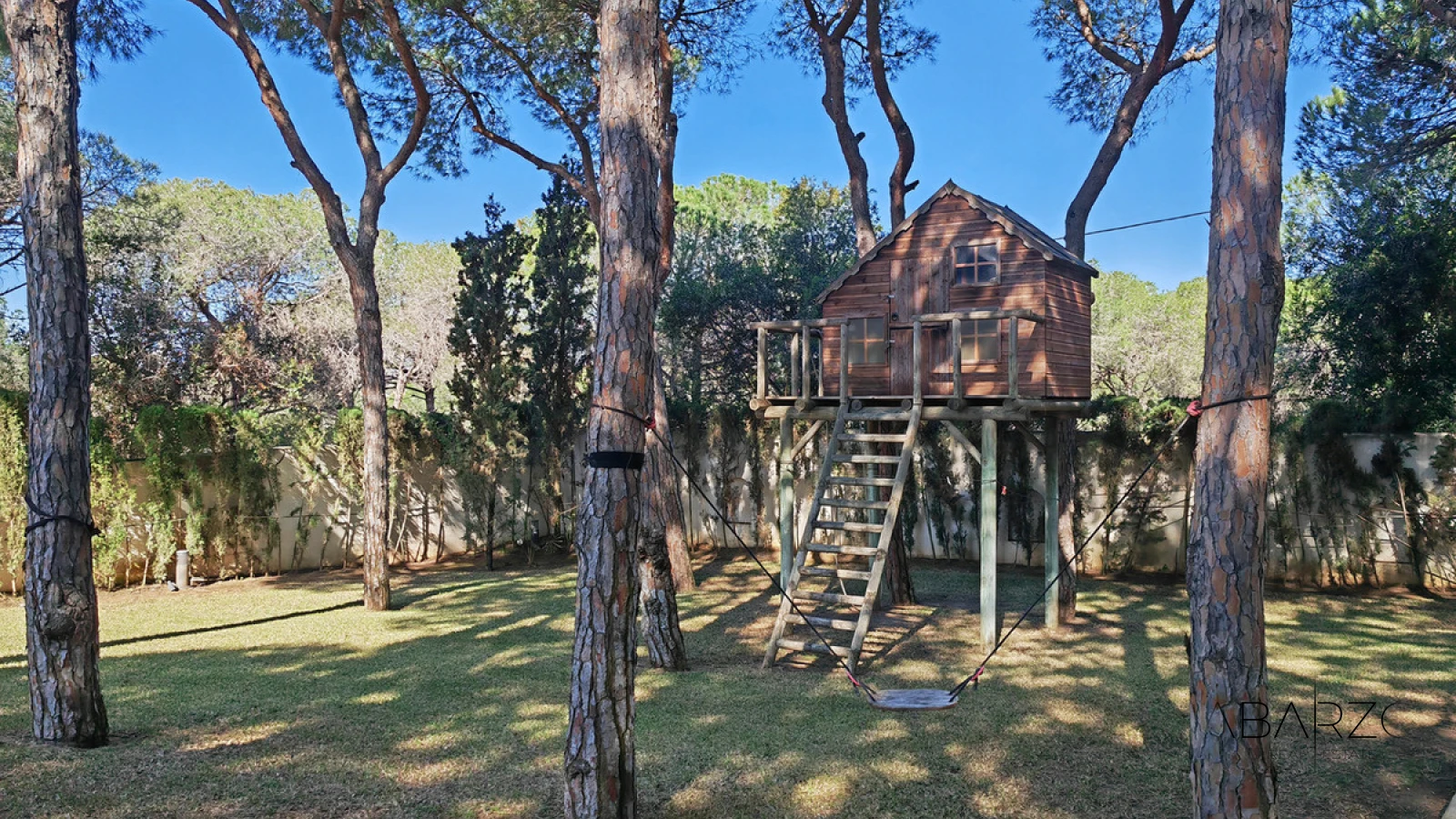 Villa for sale in Marbesa, Marbella with private pool and sea views — interior, Marbella East, Marbella (19 of 20)