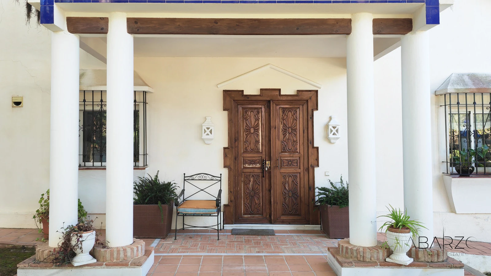 Villa for sale in Marbesa, Marbella with private pool and sea views — interior, Marbella East, Marbella (18 of 20)