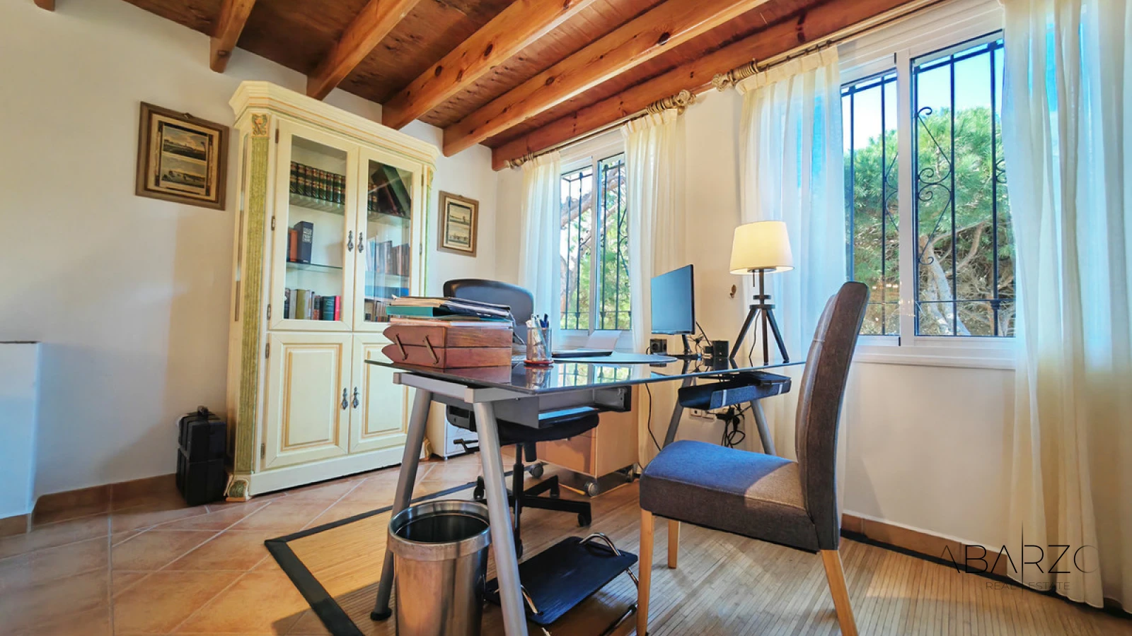 Villa for sale in Marbesa, Marbella with private pool and sea views — interior, Marbella East, Marbella (7 of 20)
